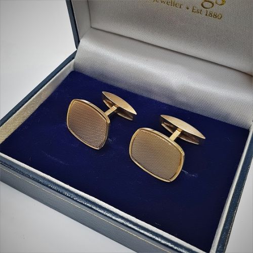 Cuttings Jewellers and Pawnbrokers, antique cufflinks in box.