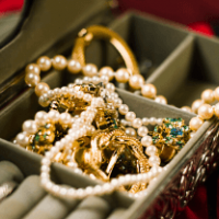 Cuttings-jewellers-best-method-to-organise-jewellery-Jewellery-box.png